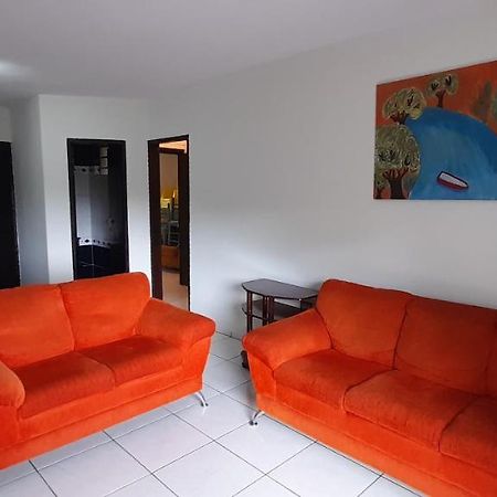 Apartamento Espacoso Com Estacionamento Incluido 伊瓜苏 外观 照片