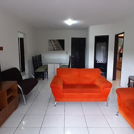 Apartamento Espacoso Com Estacionamento Incluido 伊瓜苏 外观 照片