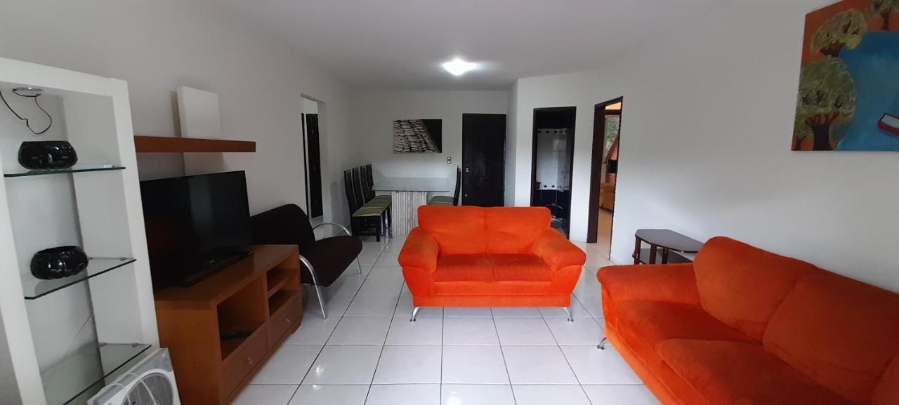 Apartamento Espacoso Com Estacionamento Incluido 伊瓜苏 外观 照片