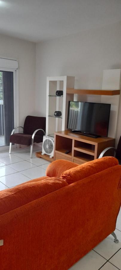 Apartamento Espacoso Com Estacionamento Incluido 伊瓜苏 外观 照片